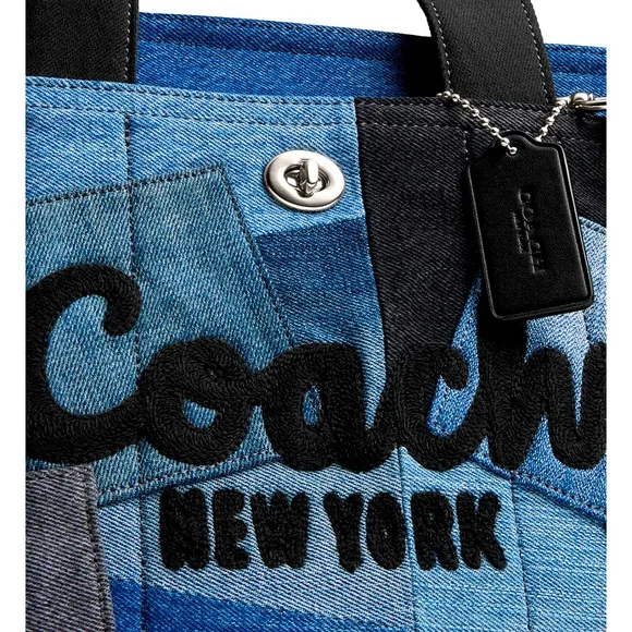 ✨NWT✨COACH DENIM MED/LARGE PATCHWORK CARGO TOTE🔥G😍RGEOUS‼️SOLD OUT ONLINE🤌🏽 - Picture 2 of 6